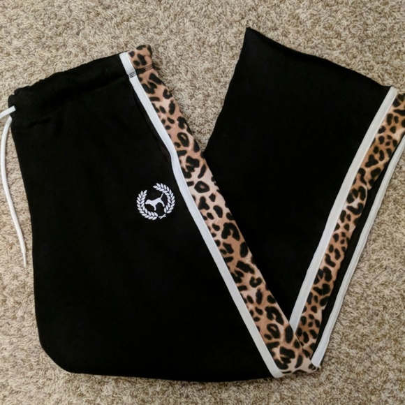 PINK Victoria's Secret Pants - Pink Victoria's secret sweat pants